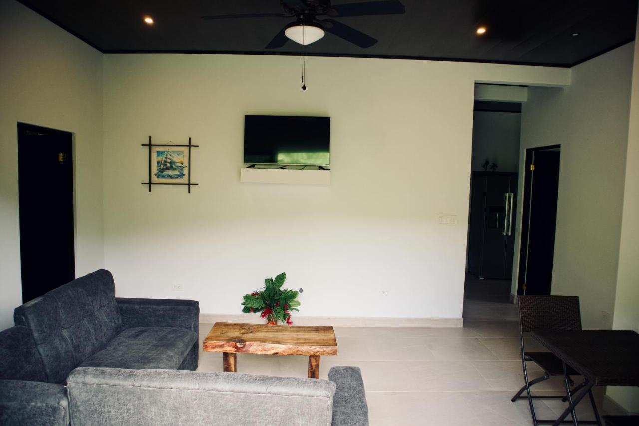 אוביטה Jungle Home With King Beds -5 Minutes From The Beach מראה חיצוני תמונה
