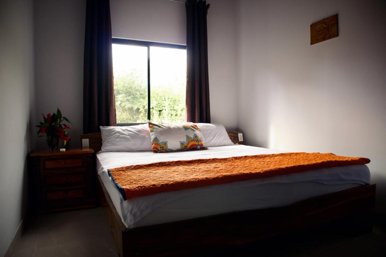 אוביטה Jungle Home With King Beds -5 Minutes From The Beach מראה חיצוני תמונה